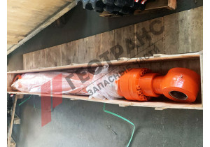 Гидроцилиндр ковша Hitachi ZX330 4686335 