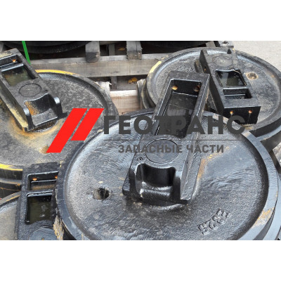 Колесо направляющее Hyundai R500LC-7 ﻿81E7-01030