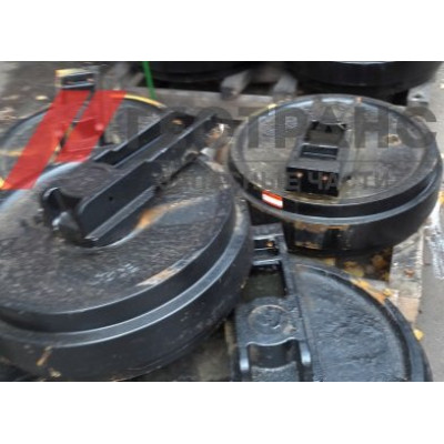 81QA-13011 Колесо направляющее гусеницы в сборе Hyundai R380LC-9